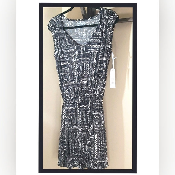 NWT PERFECT SUMMER DRESS...SIZE S - Picture 3 of 3